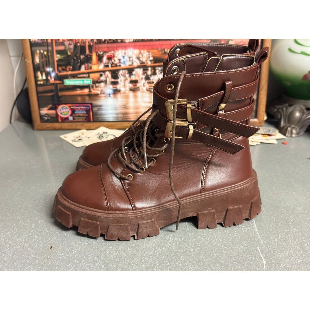 Brown Chunky Platform Combat Boots Women’s Size 6 Lug Sole Buckle Strap Lace Up